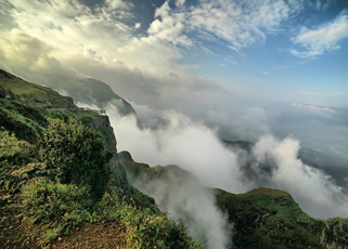 雲南昭通大山(shān)包、大海子、雞公(gōng)山(shān)大峽谷一日遊